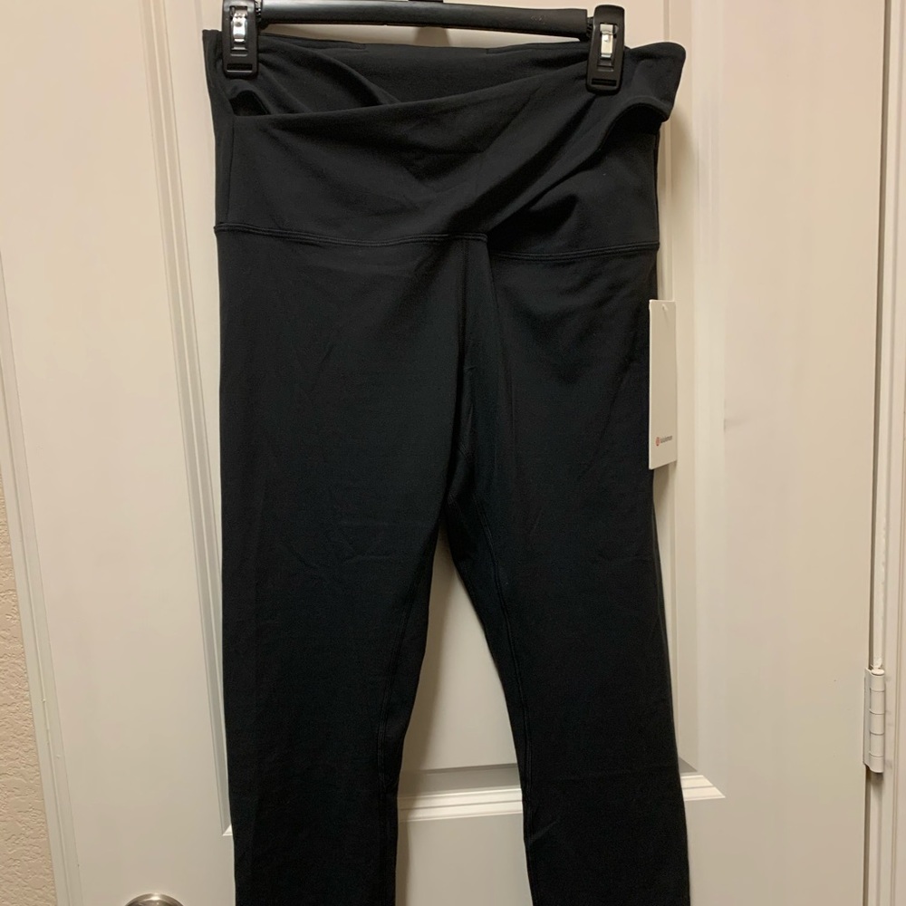 Lululemon, align super high rise, cross, size 10